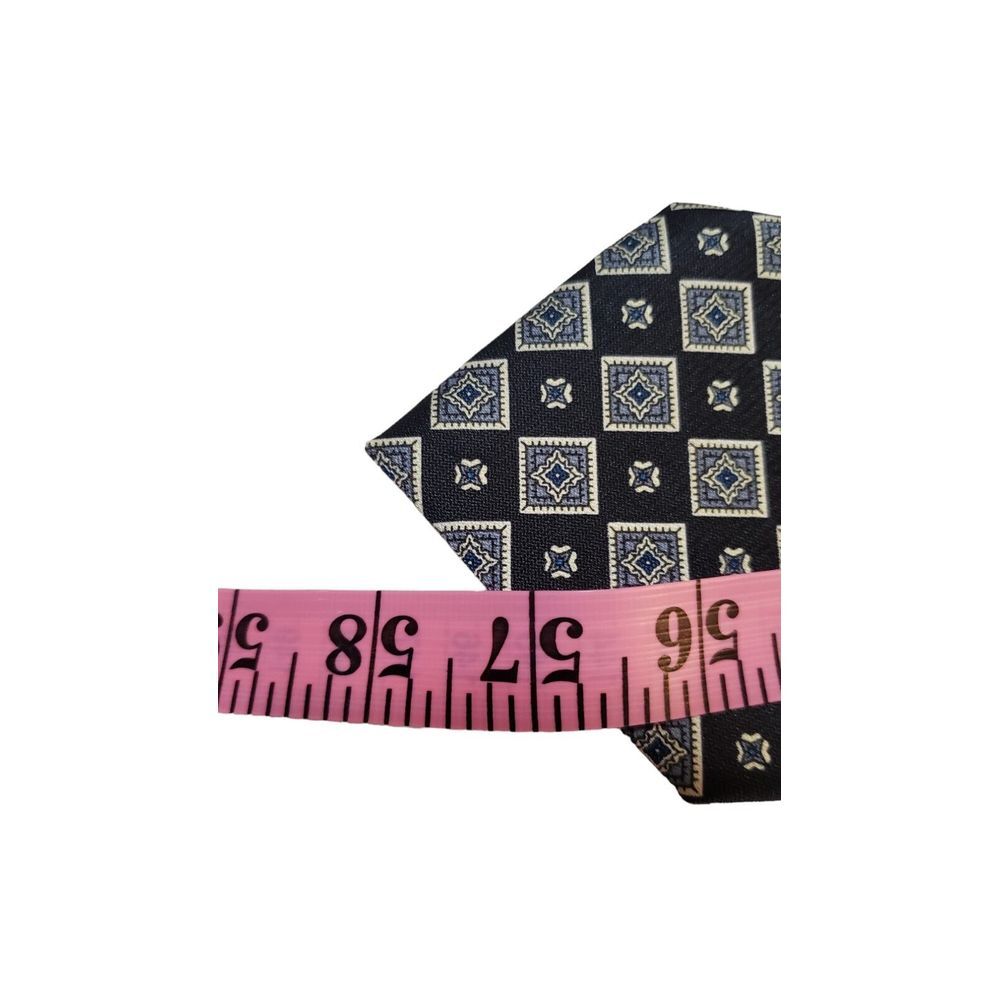 New Noble MEN'S NECKTIE Black Blue White Geometric 100% Polyester Made in‎ Korea - Picture 9 of 10